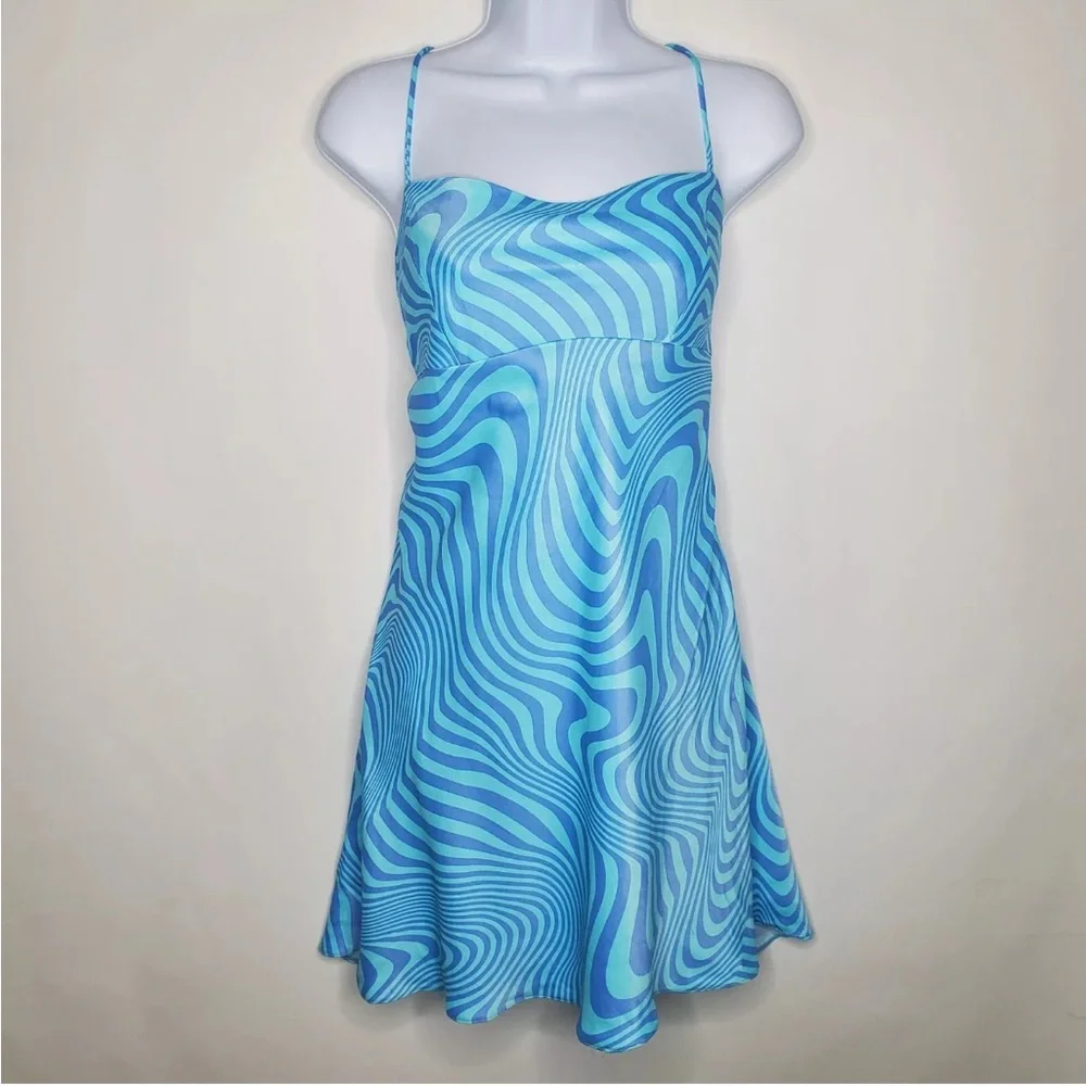 NWT Zara swirl dress size Medium - Picture 1 of 8